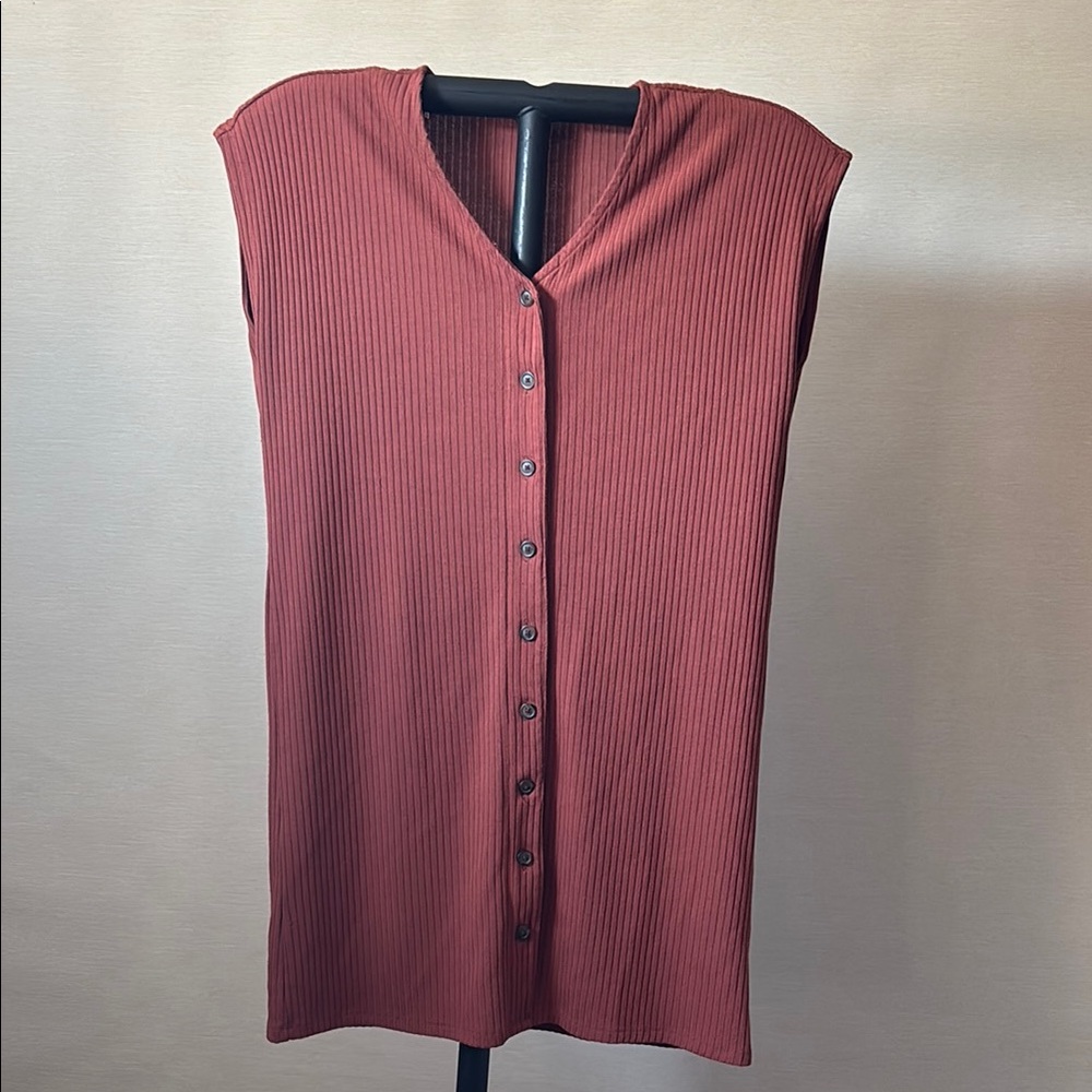 Old Navy Women's Sleeveless Button-Down form fitting dress- Rust